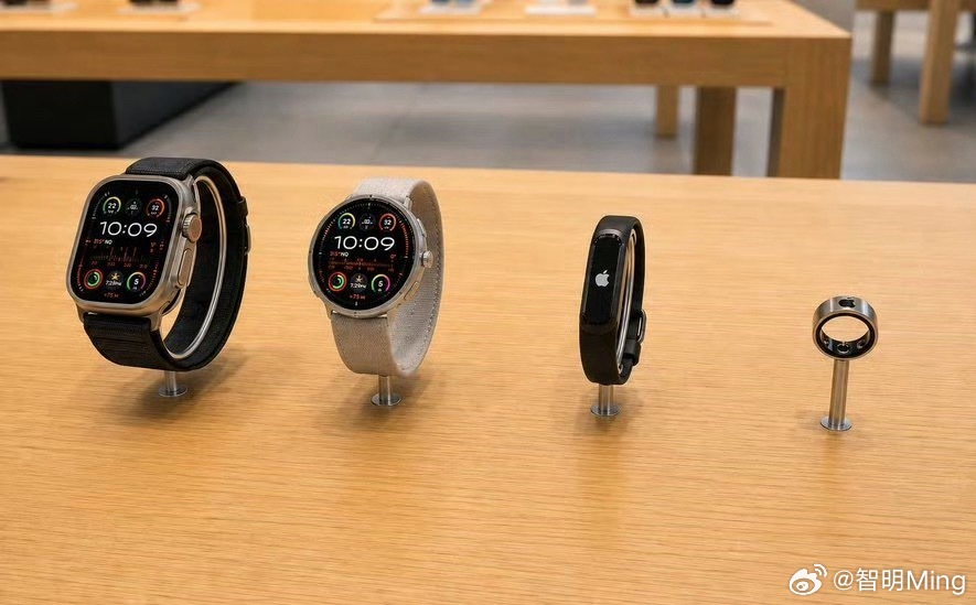 AppleWatch产品线重大调整看来苹果在评估是否要推出圆形表盘的Apple 
