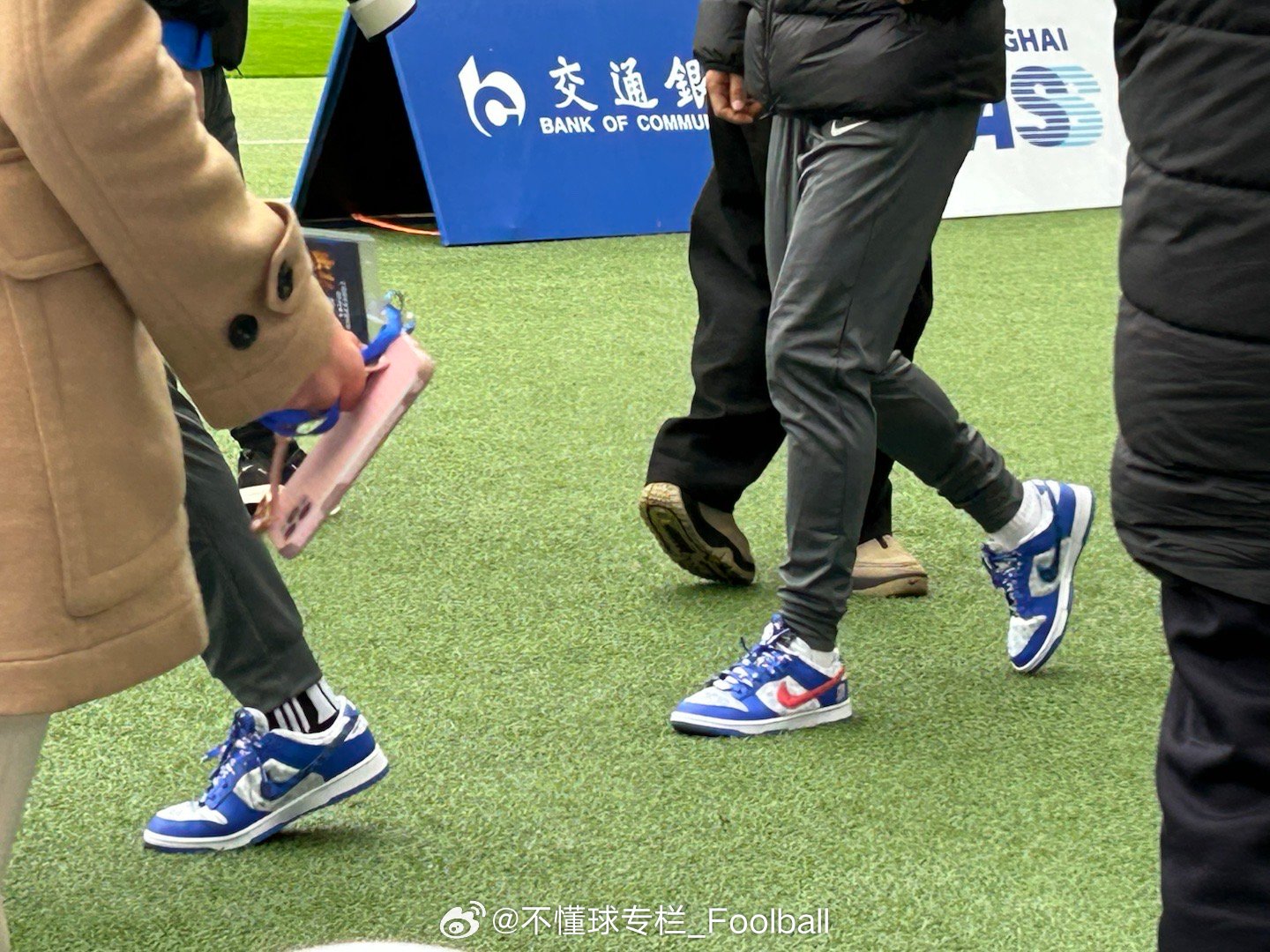 今天球员们都上脚了 dunk上海申花 上海·上海体育场