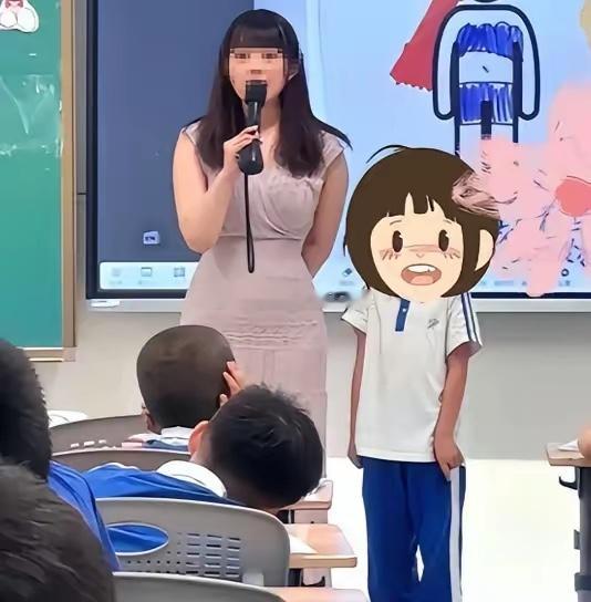 她只是想在闷热的教室里穿得凉快一点，为什么三十多度的高温，教室里却没有空调？ 