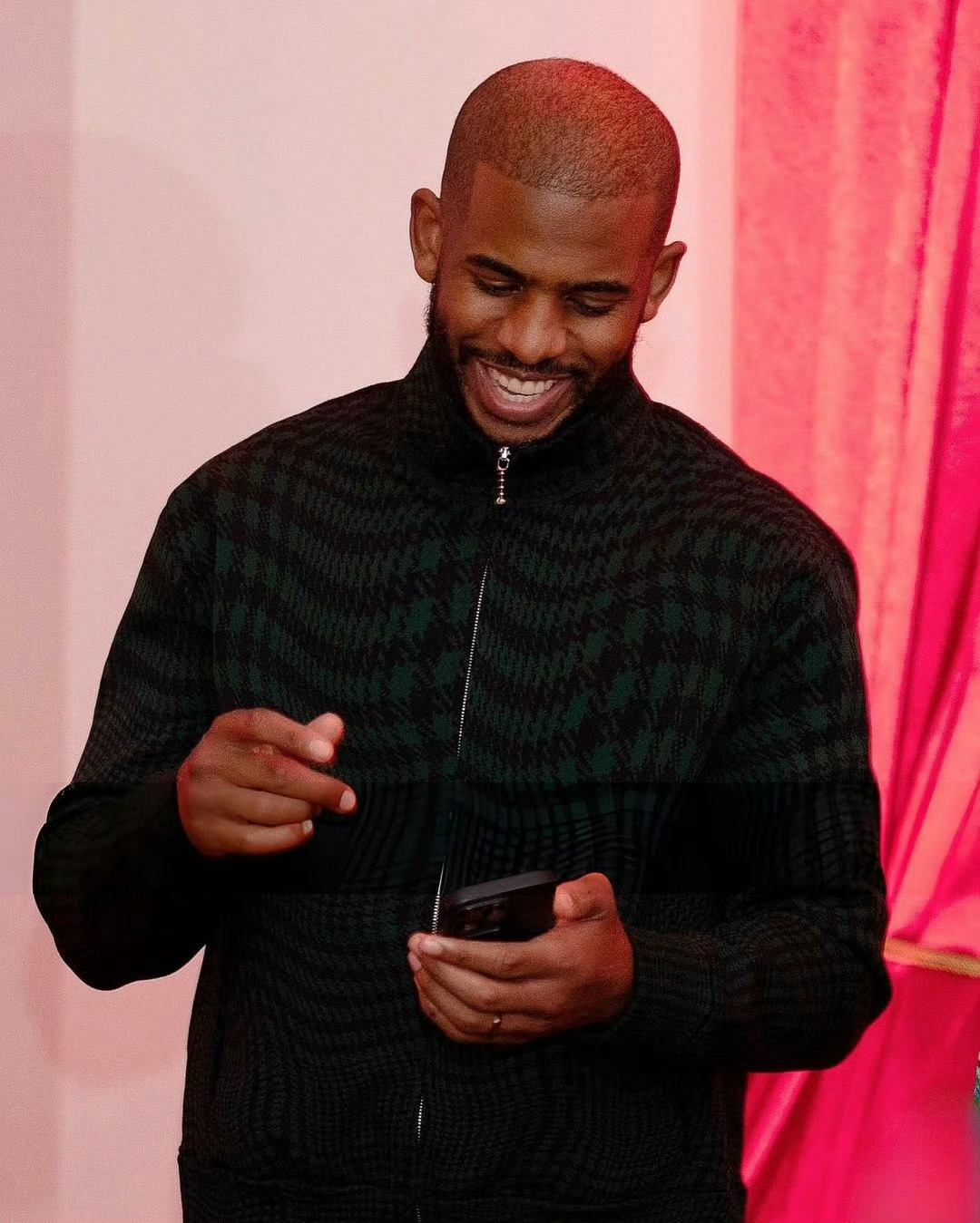 再说一句让保罗不体面的球队都没什么好下场晚安休赛期总冠军新赛季篮不住我的观赛搭子