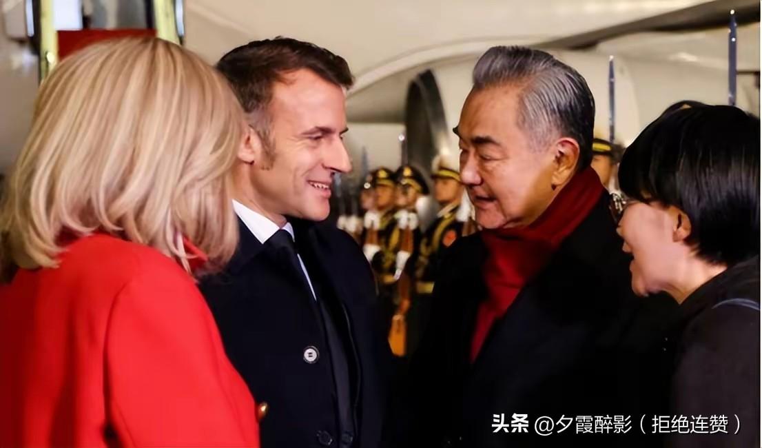 马克龙硬刚日本！重申一个中国后，中国的回报太实在
 
马克龙第四次访华果然没让人