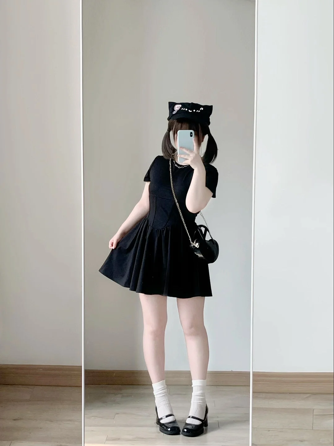 160 120｜微胖穿小黑裙太显瘦可爱啦！！！！