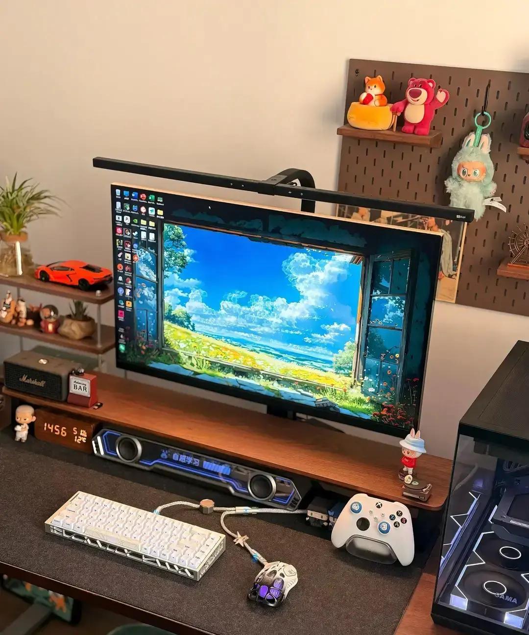 “从你说爱我以后，我的桌面先叛变了。”
 
网友晒图，评论区直接炸锅：LG 31