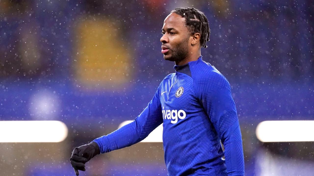 切尔西官方消息，俱乐部与31岁斯特林达成解约协议，球员正式离队。
斯特林周薪32