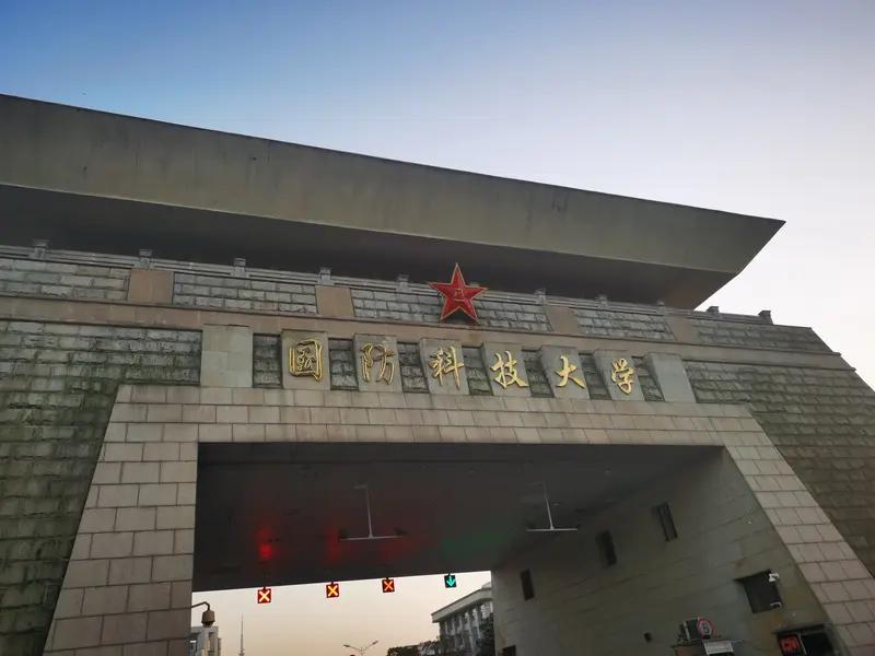 中国国防科技大学在电子弹射超导磁悬浮列车领域取得新突破，这意义极为重大！此前我国