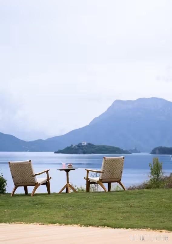 过年一大家子聚一起，人是多了，但大多都不认识了，特别是我们自少就离开老家的，现在