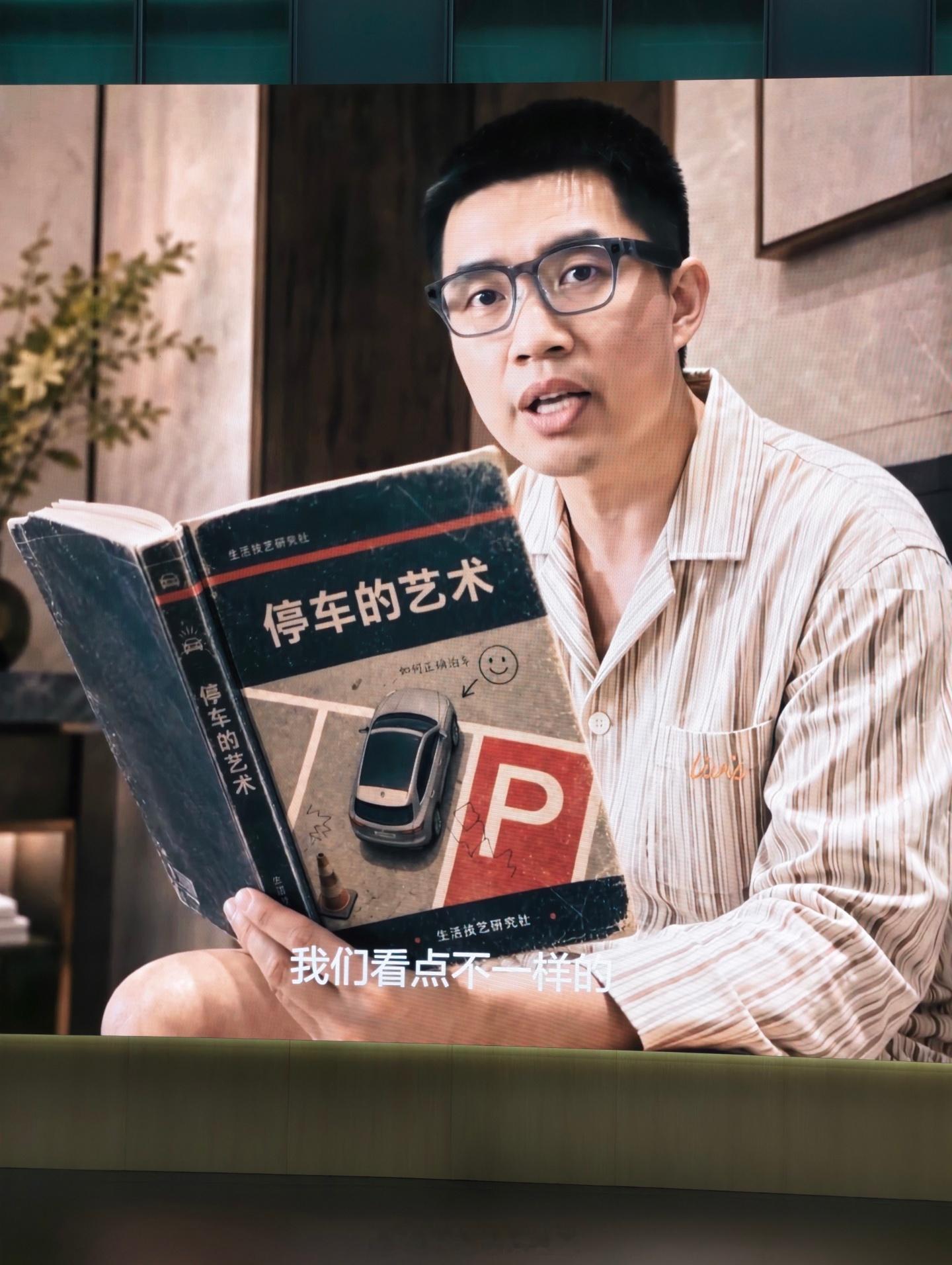 btw，作为一个半职业写笑话的人，在眼下这个开不起吐槽大会的年月，这种能“享受一