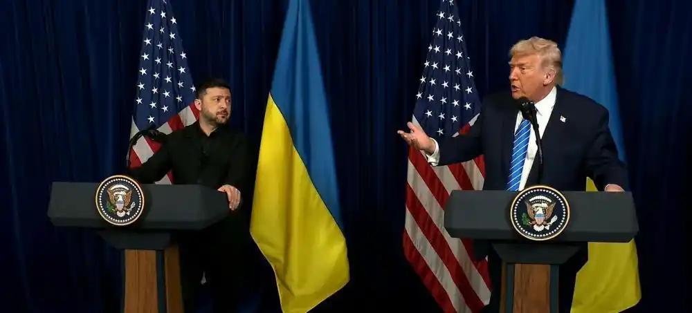 特朗普：泽连斯基很勇敢，乌克兰人也非常勇敢！

12月29日，特朗普与泽连斯基会