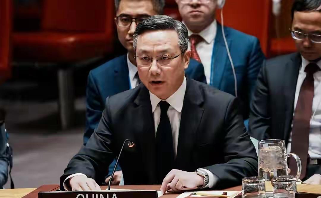 高市刚威胁要退群，没想到，特朗普一句话，让日本彻底破防