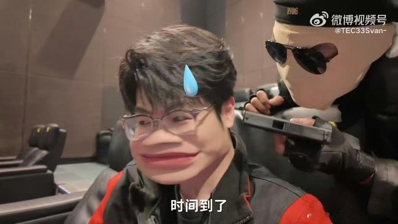 没想到看个电影还要担心被追杀 谁能想到看电影还这么刺激！跟33svan看《猎杀游