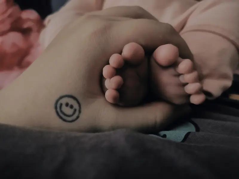顶流女星代孕生子？大佬怒送豪宅
娱乐圈的水是真深，咱们吃瓜群众有时候都觉得自己游