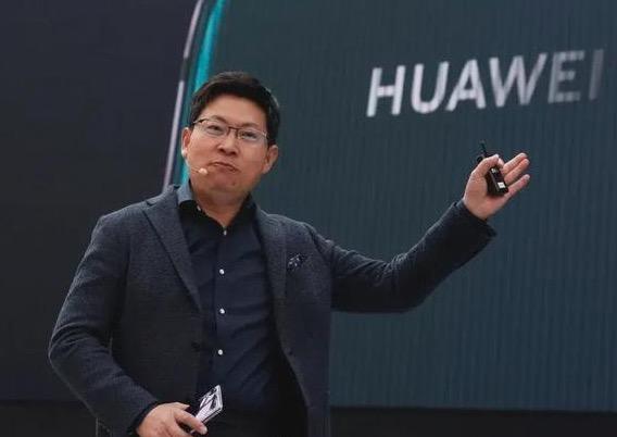 【为什么说余承东≠余大嘴？】
有句话是这么说的：一个人的名字可能会起错，但外号不