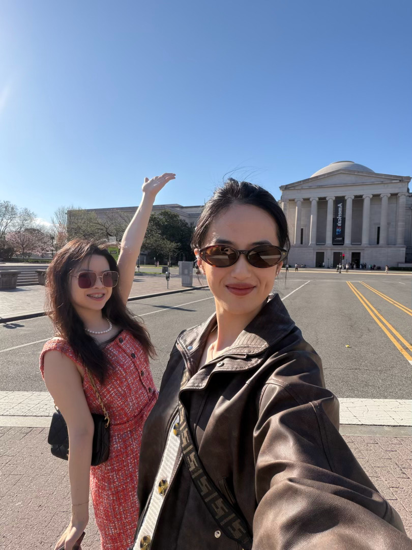 与wuli yabi见面的这一周状态极佳！被一些古早坚固姐妹情滋养到了！ 