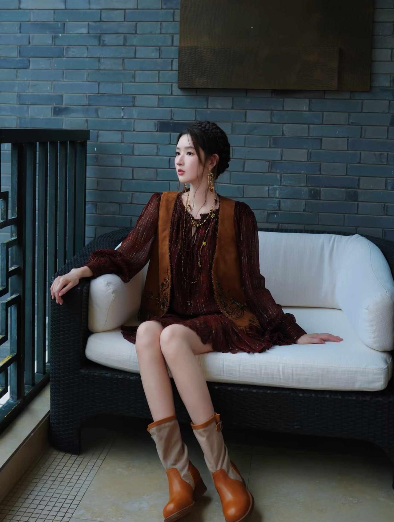 今天的王姐也是美美哒~[飞吻][飞吻][飞吻]王玉雯穿搭