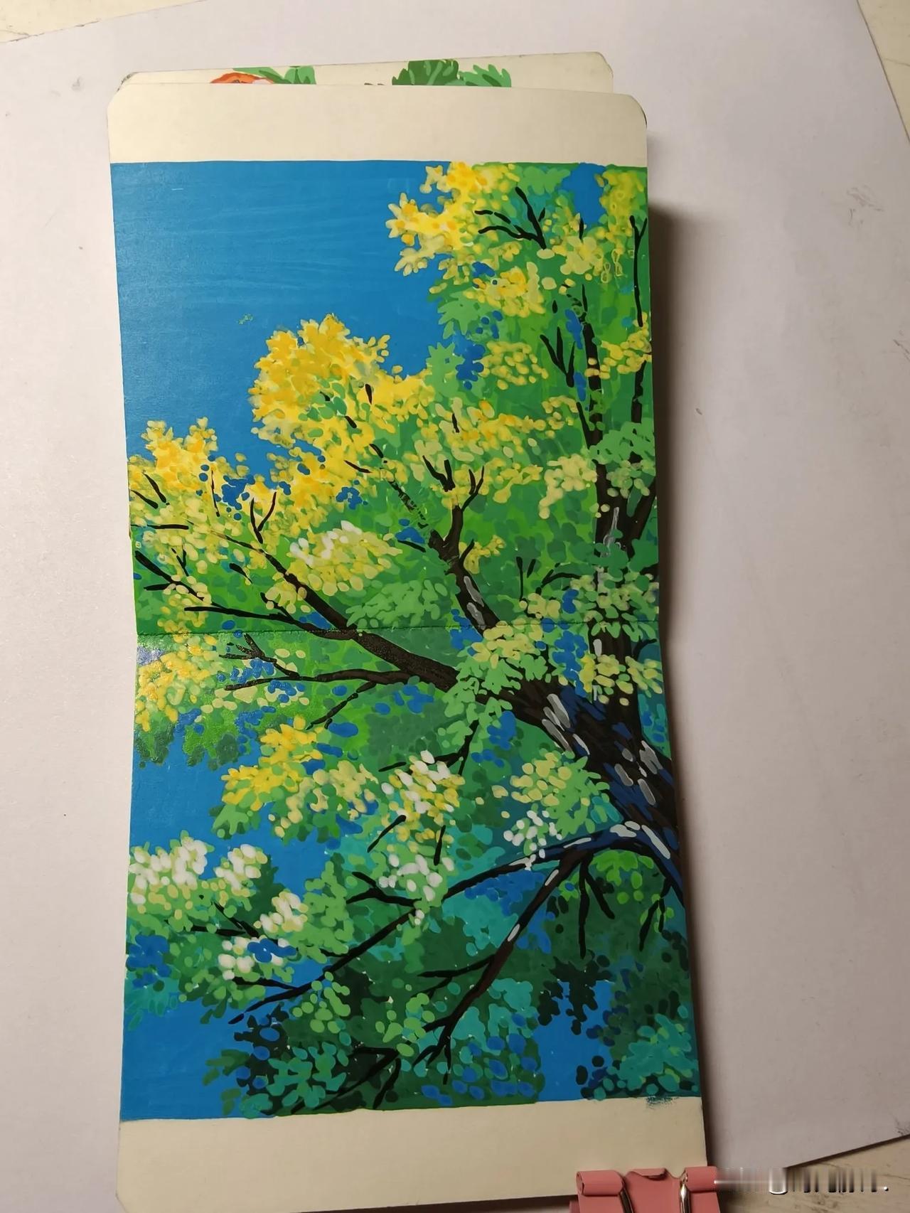 最近的闲暇时间都用来干这个了——用马克笔画翻翻乐。
每天晚上收拾停当后就坐在台灯