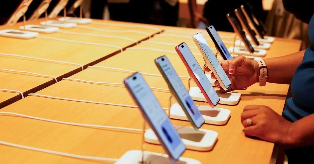 苹果公司计划拒绝印度政府要求在新手机中预装国营“通信伙伴”（Sanchar Sa