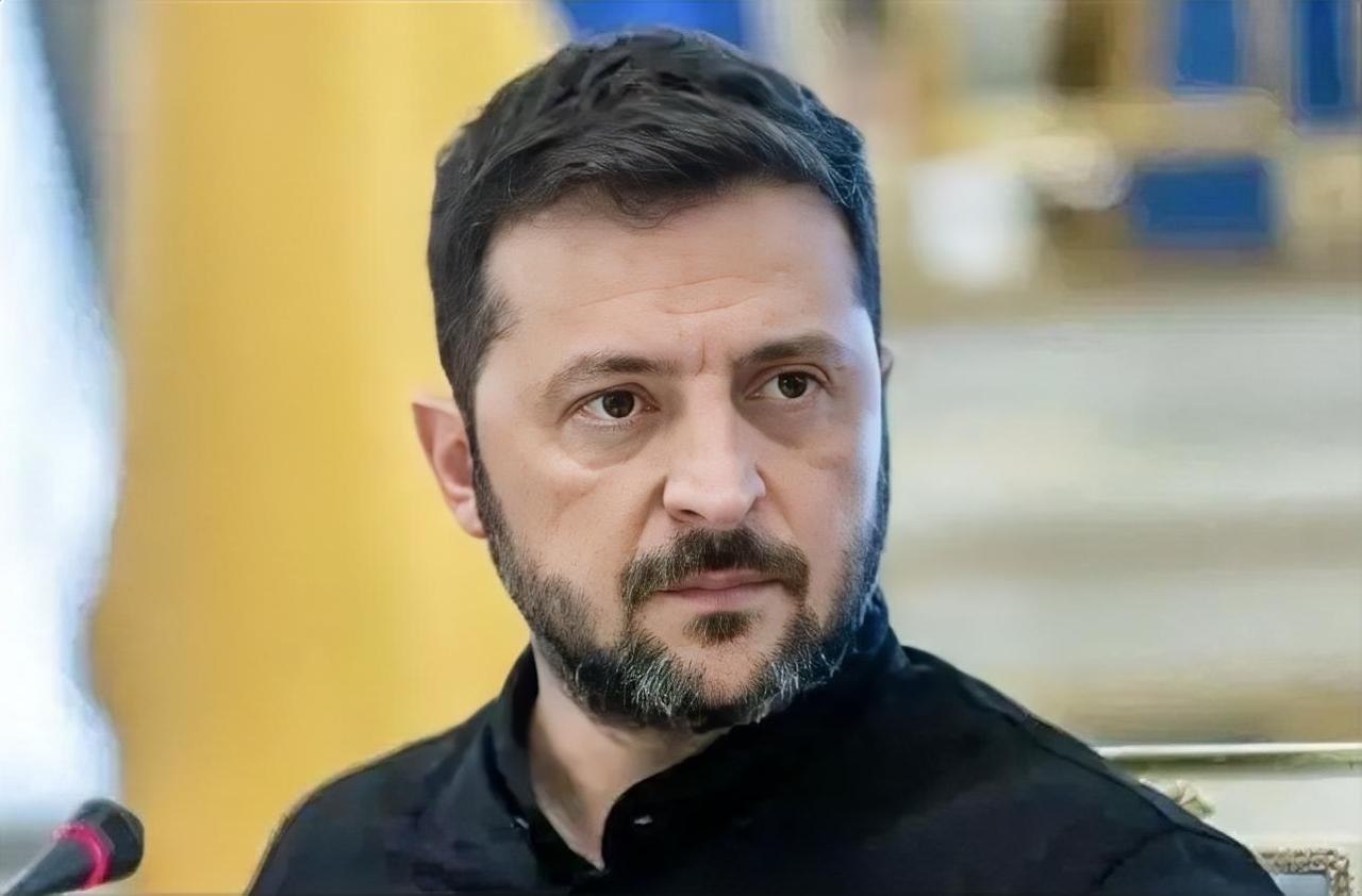 就在今天
泽连斯基宣布了
一个或影响俄乌冲突走向的重大决定！

12月26日，乌