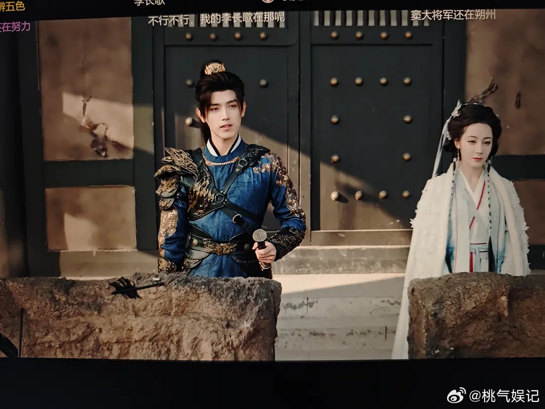 阿瑟啊你的头是不是有点大 