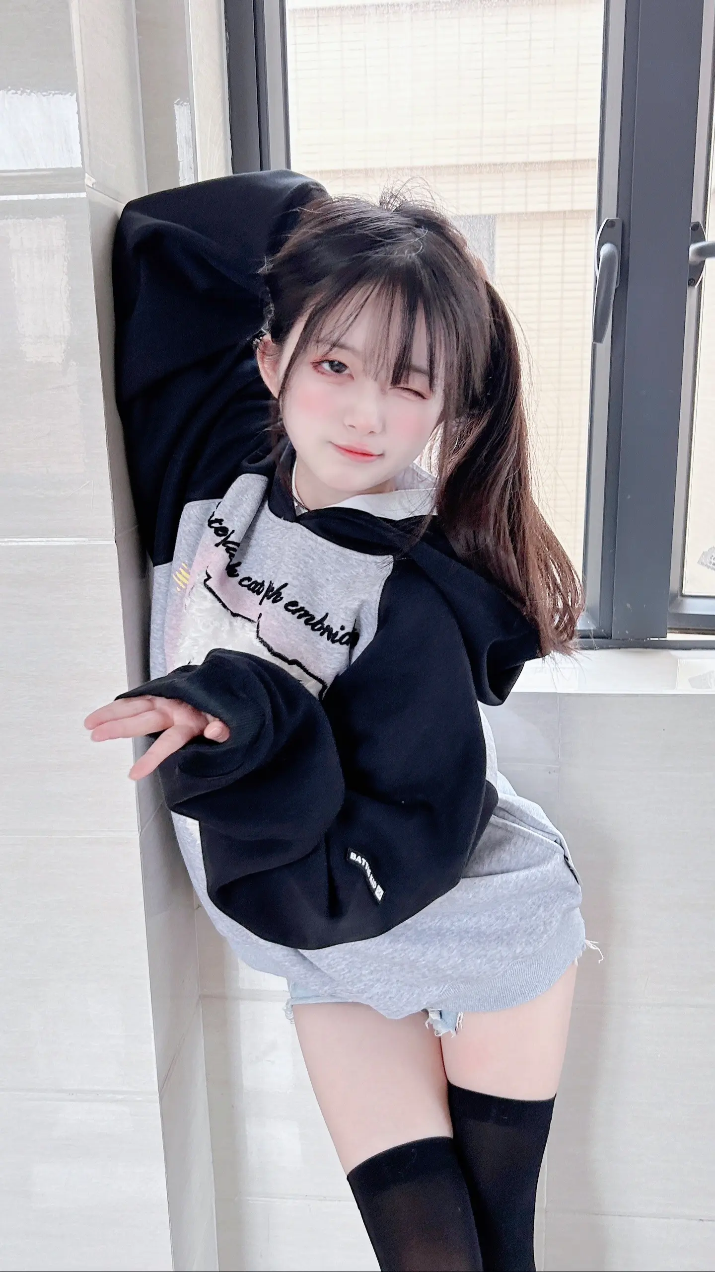 说好一起养小狗的呢 原来是把我当小狗了(•̩̩̩̩__ •̩̩̩̩ )