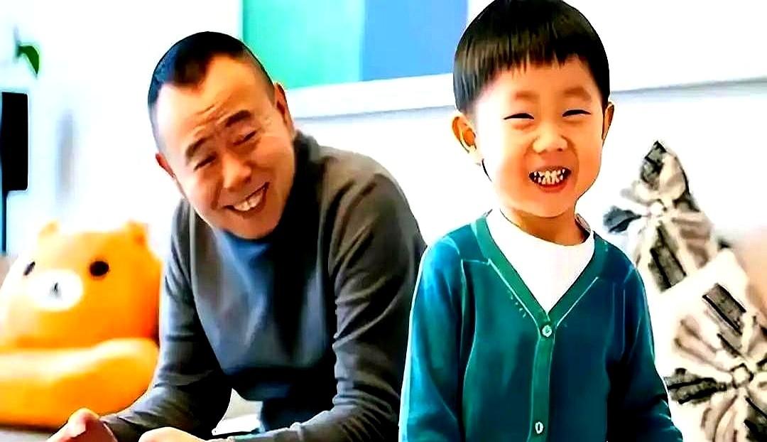 潘长江这外孙，真是遗传了个寂寞！

当年潘长江就怕下一代身高随自己，特意让女儿潘