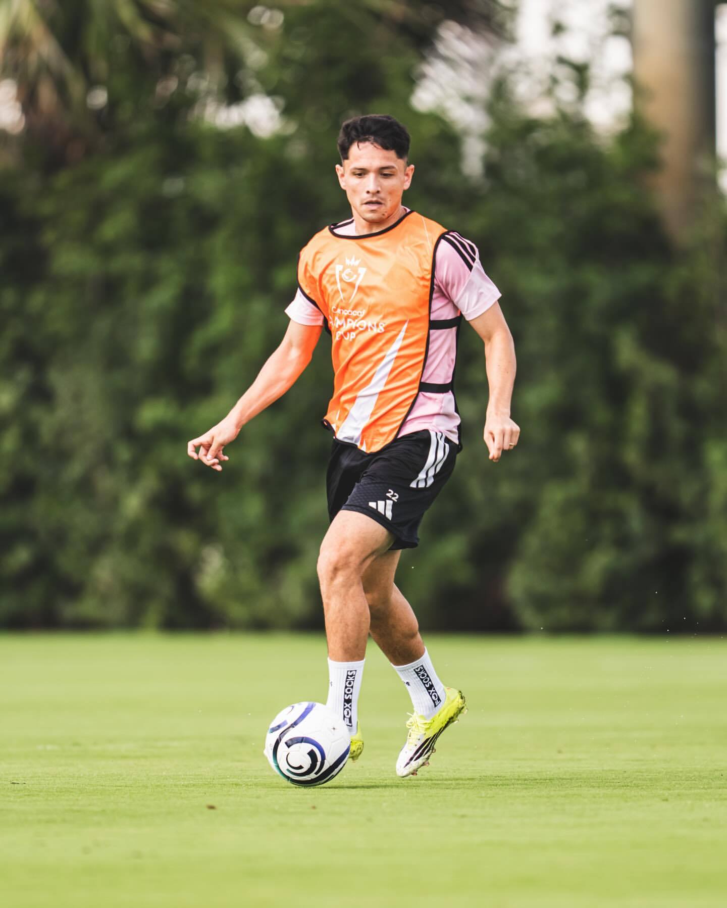 今日份训练的大家！迈阿密国际