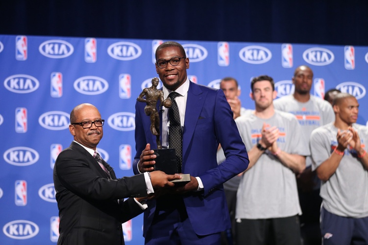 铁林：在某队拿过MVP就该被退役球衣 如KD在雷霆&KG在森林狼