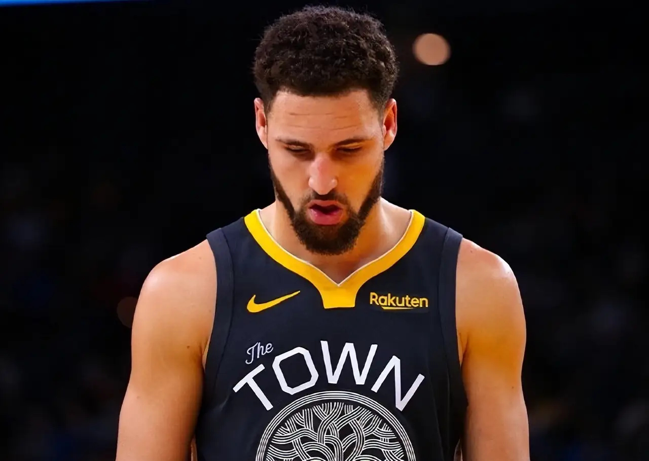 字母哥轰35+12仍无缘今日最佳！对不起，你碰到暴走的汤神了NBA今日最佳球员奖