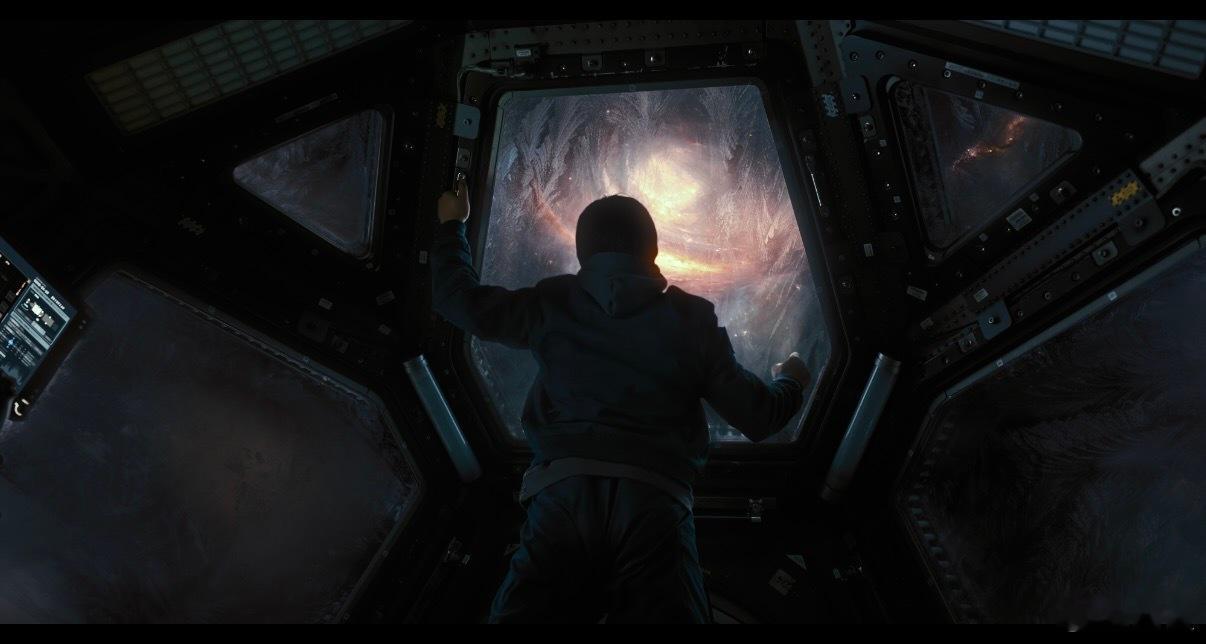 群星闪耀时暑期上映终于等到你我的小群星，来自宇宙中的跨时空对话让人头皮发麻，每个