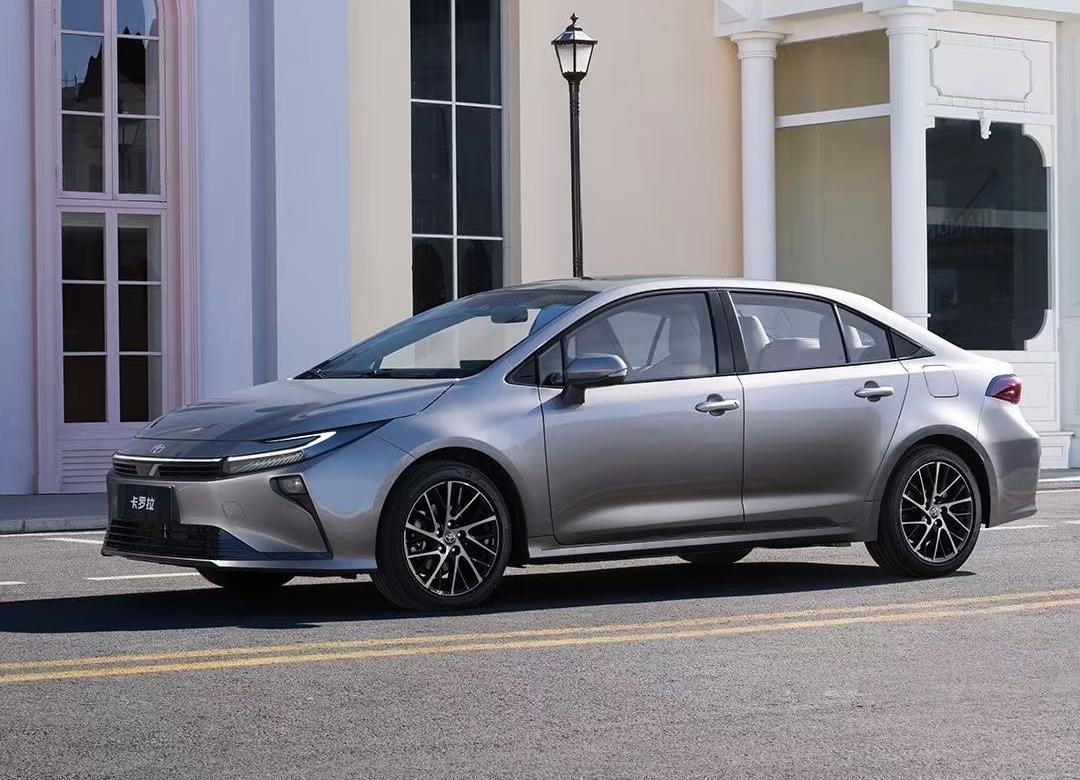 不服都不行！！

看了2月份国内汽车品牌销量排行，我还是对燃油车竖起大拇指了
第