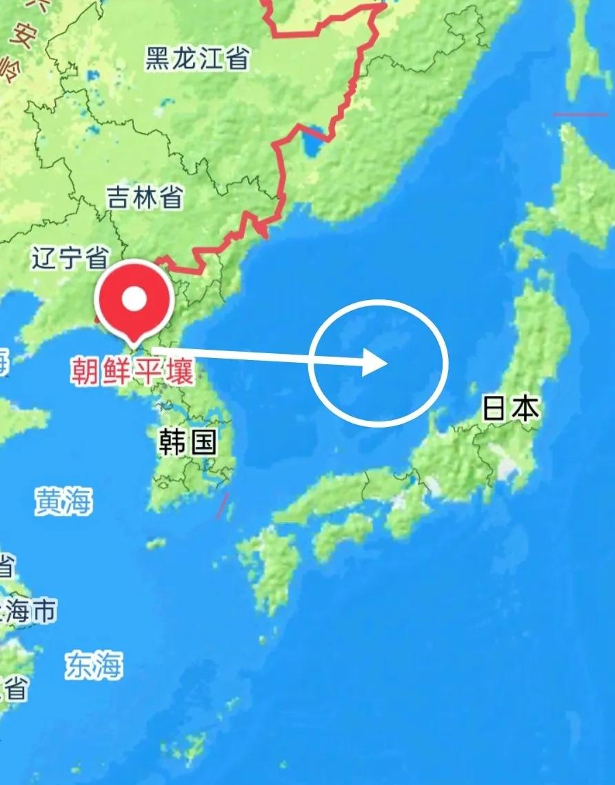 轰！轰！轰！连续发射！
谁也猜不透，朝鲜为何突然在日本海砸出10枚导弹？
 
1