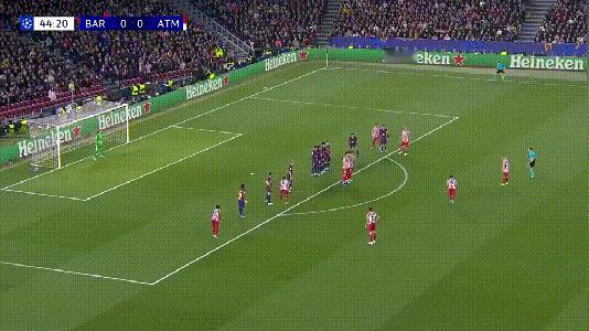 漂亮啊，阿尔瓦雷斯神仙球世界波破门，谁也挡不住，直入死角，小蜘蛛真是硬仗先生，不