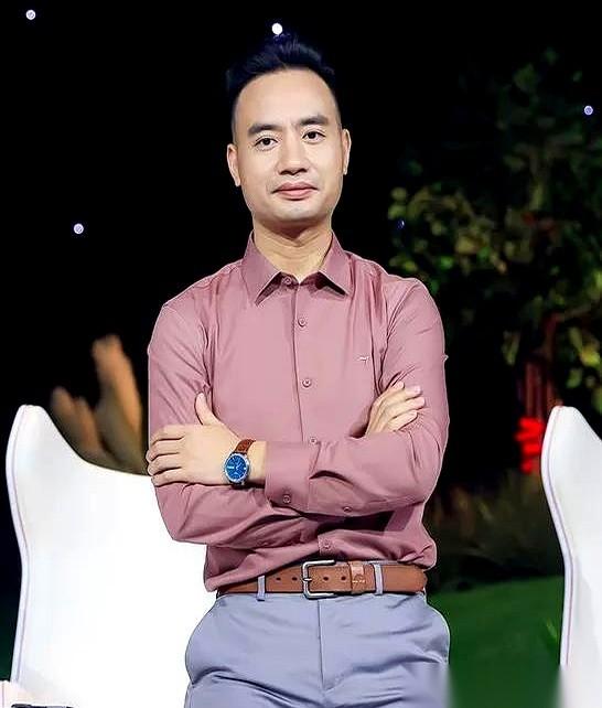 “洗脸熊”老板，花500万拍下一辆赛车。
消息一出来，很多人都在想，这又是什么老