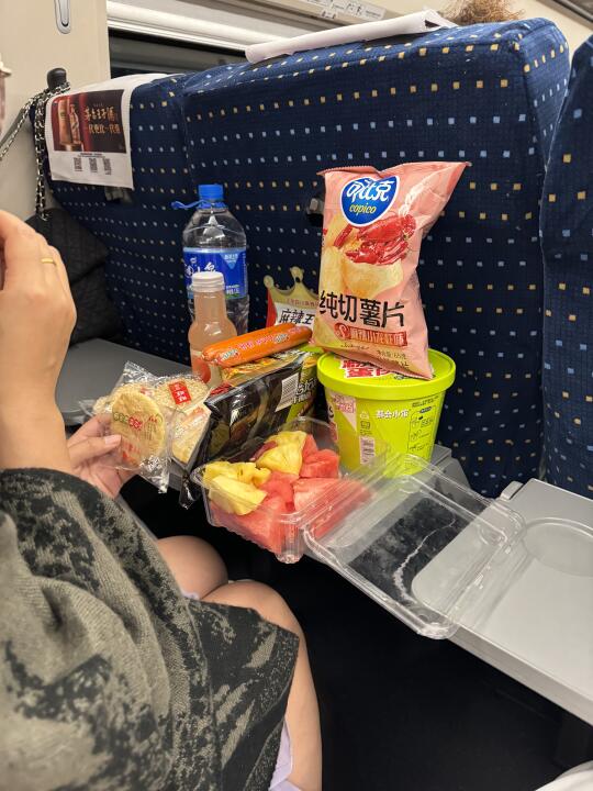 旁边小姐姐吃得好香啊怎么找她要一个在线求