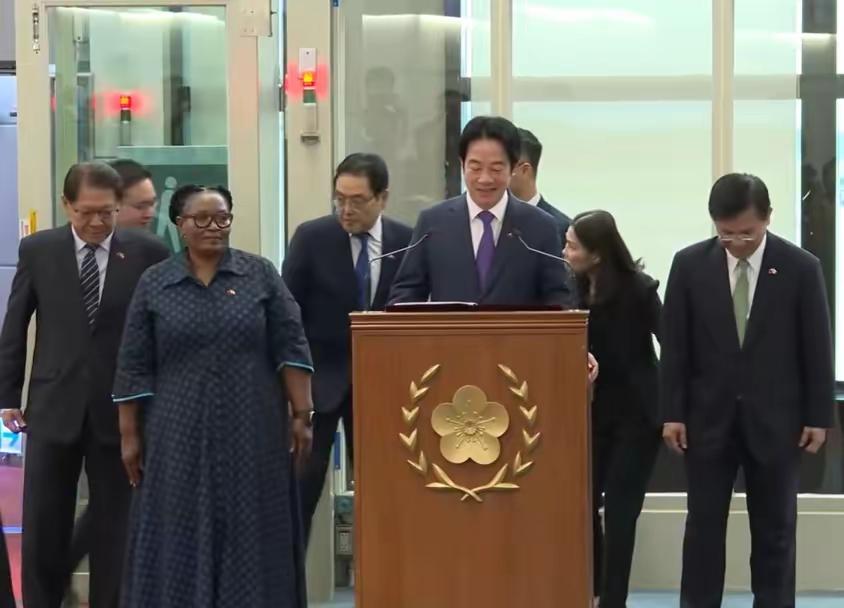 赖清德这次能够顺利返会台湾，多亏了非洲国家南非和莫桑比克，还有菲律宾、印度尼西亚