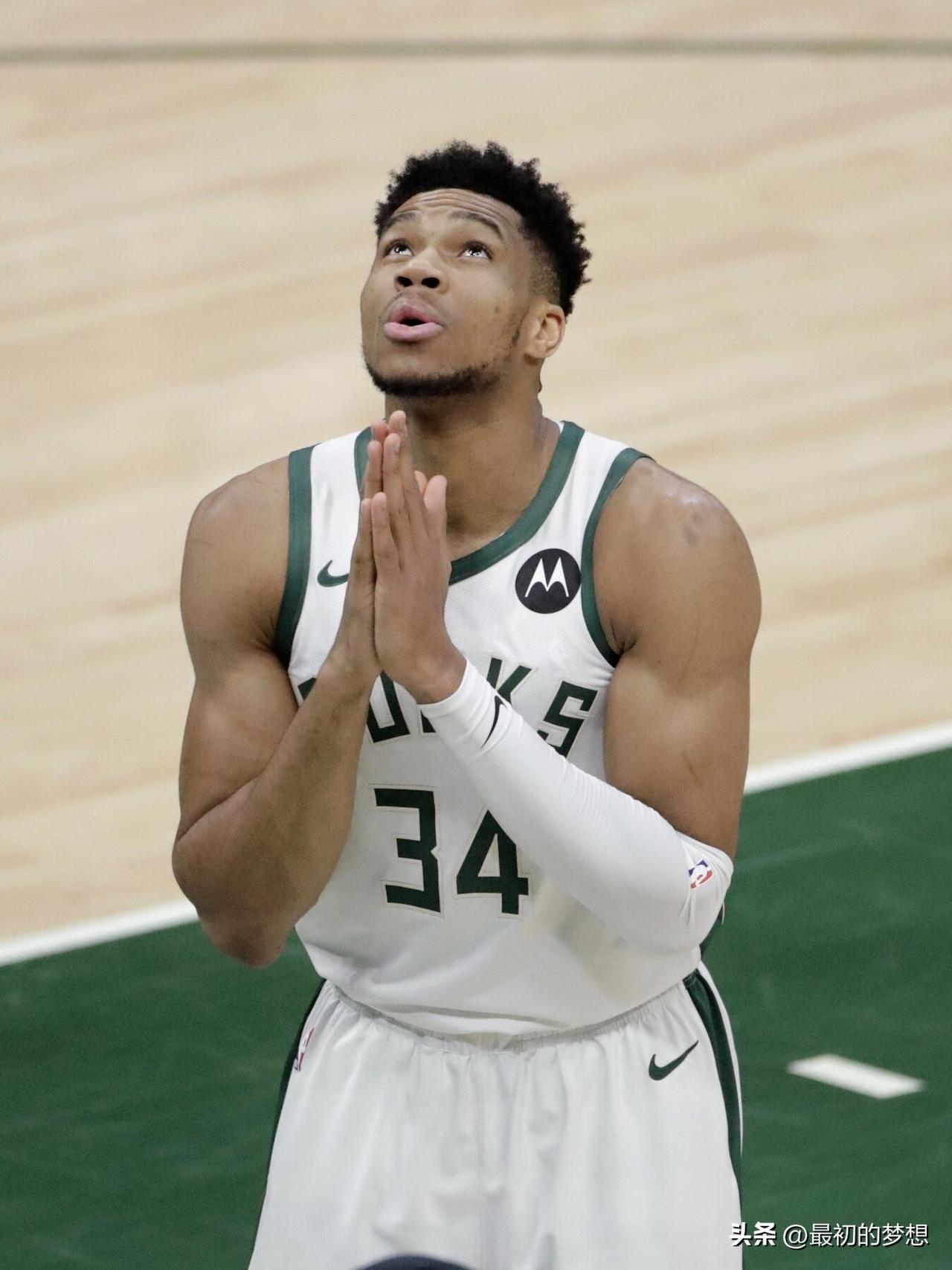 现役NBA大前锋前十名！大家认同吗？
 
1. 字母哥
联盟独一档，场均约29+