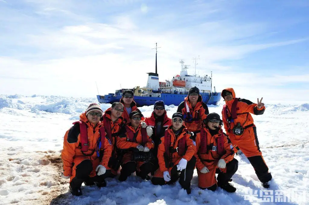 极地科考同款羽绒服黑科技 日常的冬天也能穿到南北极科考队的御寒装备！波司登极寒系