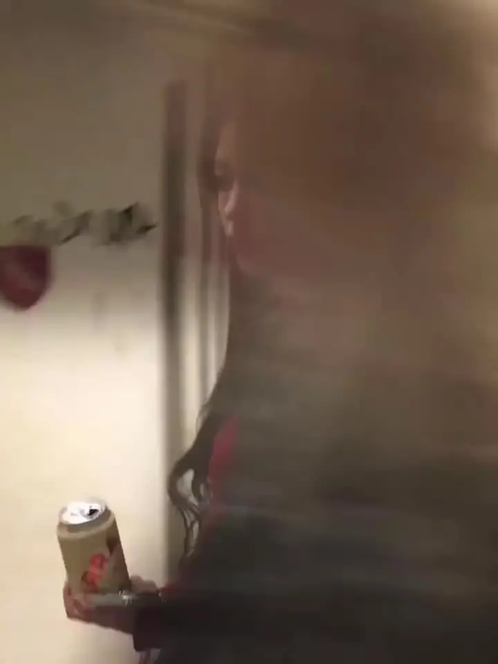 我和你 怎么硬挤都不会是一路人