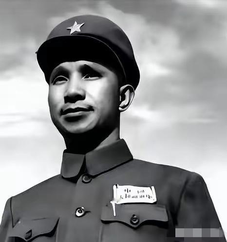 仗打到最要命的时候，粟裕给中央发电报，说能不能给每个战士搞半斤猪肉，五包烟。中央