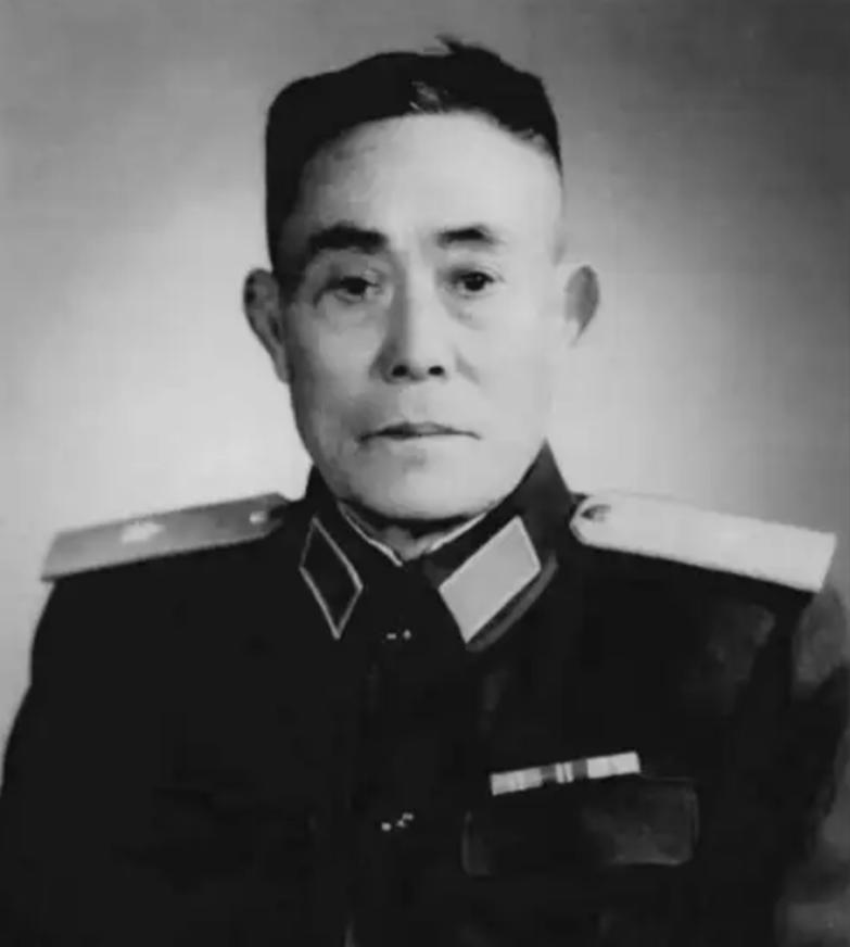 74年，彭德怀病逝，史可全闻讯绝食3天3夜后大喊：给我弄只烤鸭来。1974年，得