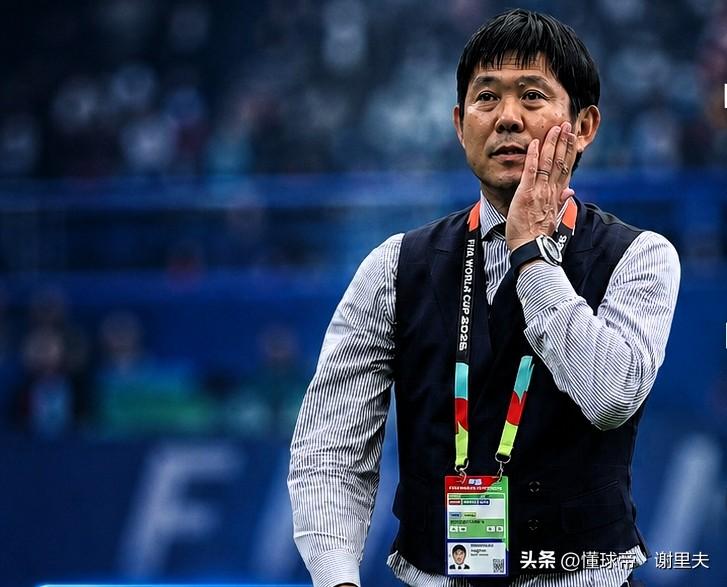 心比天高，日本队主帅被“打脸”，赛前称：世界杯夺冠，结果淘汰赛首轮出局，赛后仍直
