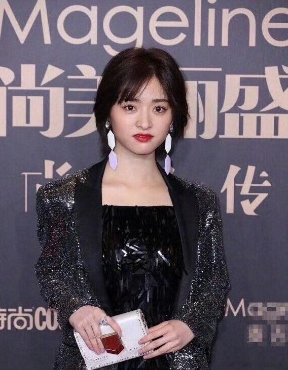 长得好像墩子 