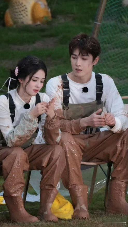 白鹿和李昀锐好像要合作了，难怪昀孟批今天开始回踩