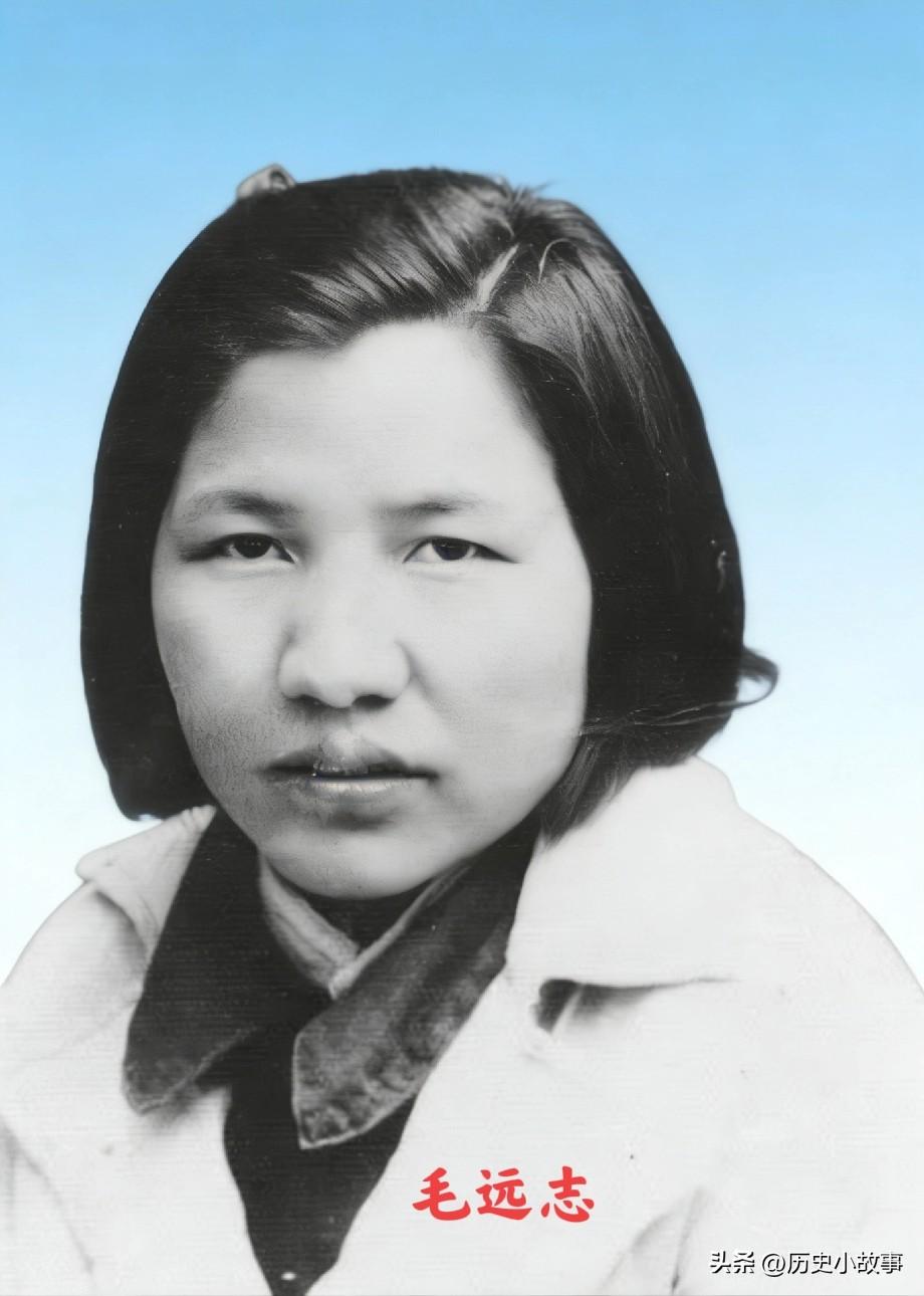 1990年，伟人的侄女毛远志逝世了。丈夫在整理妻子的遗物时意外发现了一封残信，打