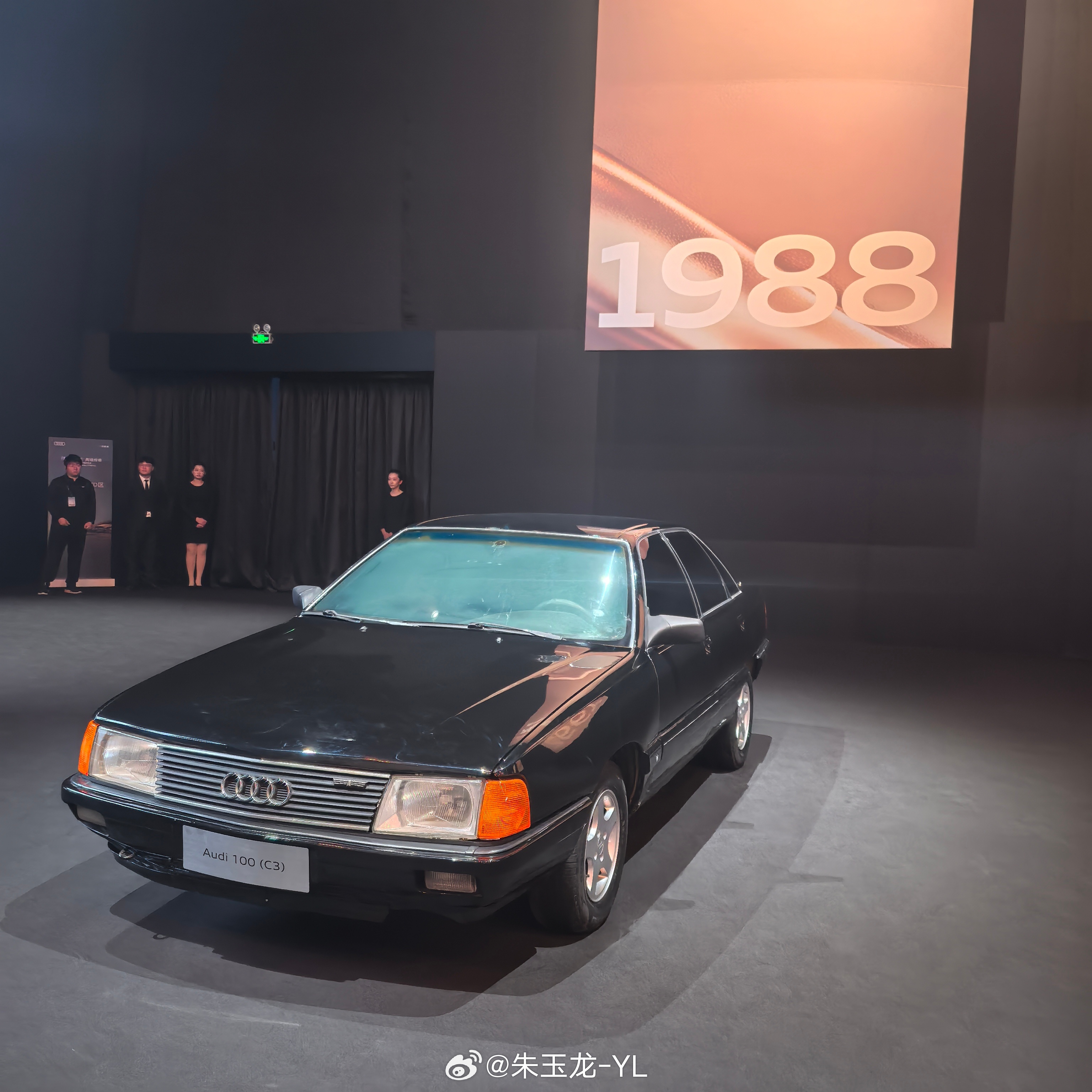 奥迪A6的变迁可以看以前豪华车产品一代代迭代的生命周期，现在一代车的周期要比之前