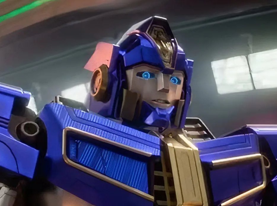 拥有这么俊俏脸蛋的人能有什么坏心思呢[可怜]#变形金刚:起源# ​​​