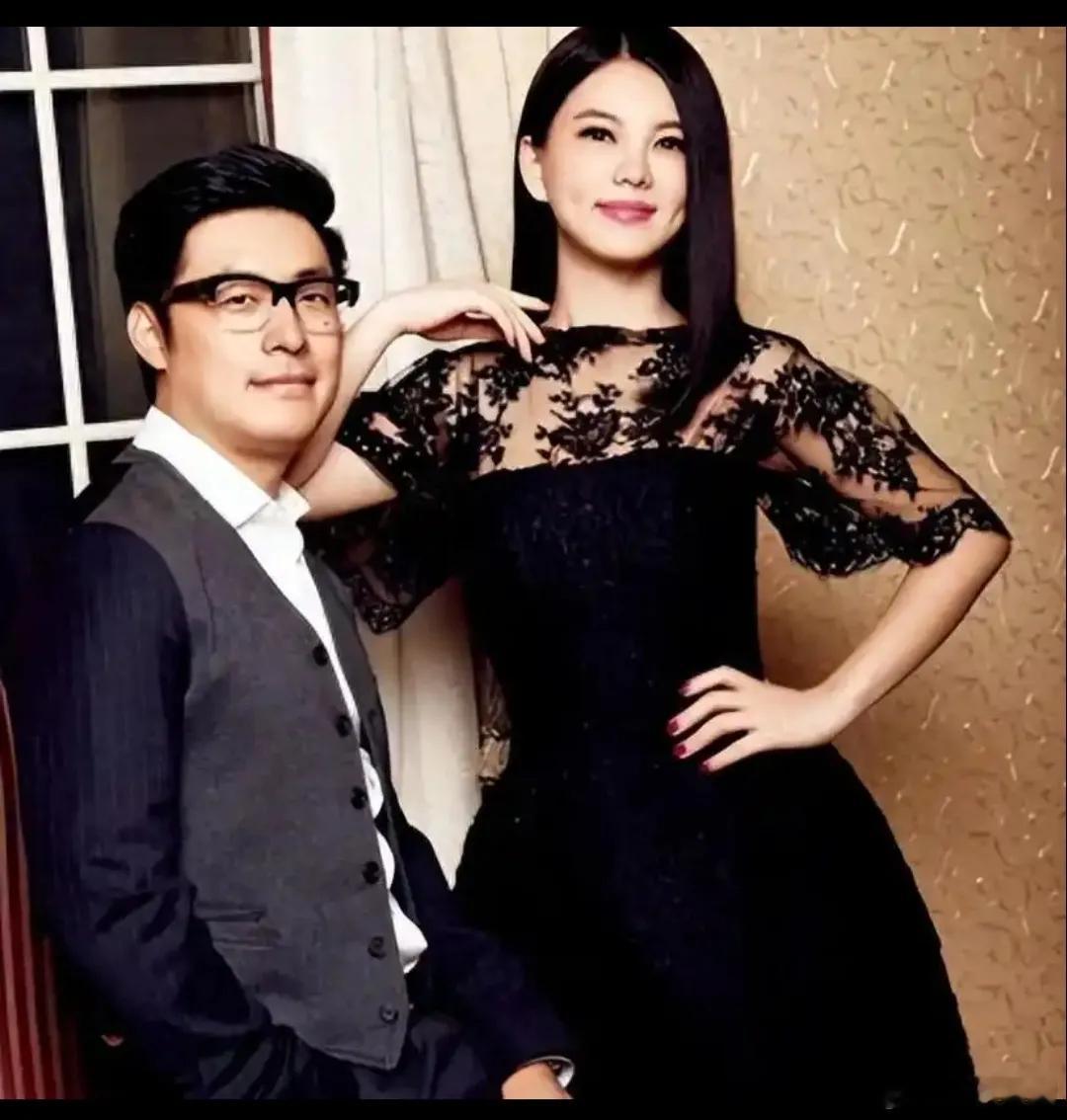 王岳伦，从小鲜肉妥妥的变成了油腻大叔。 