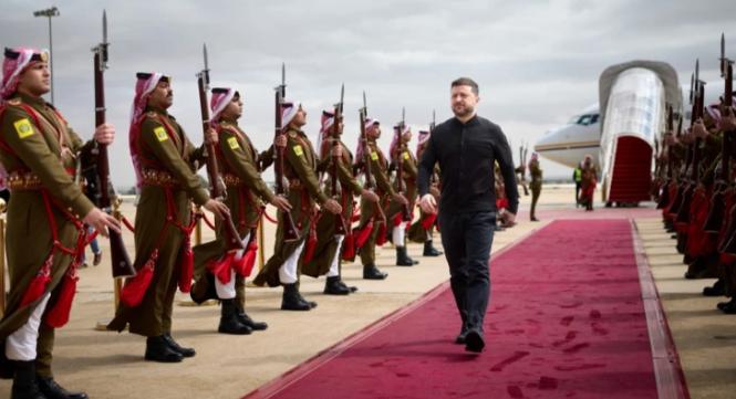 乌克兰准备拯救世界！泽连斯基公开对世界喊话，将会帮助美国解决如今的战争，一番话却