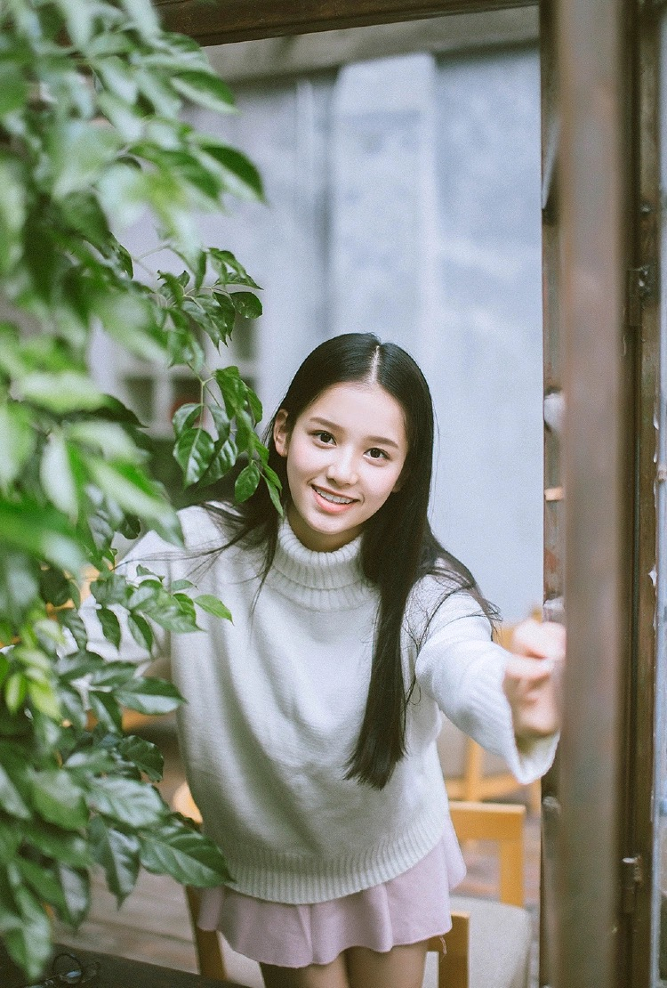 张婧仪  十七岁时 