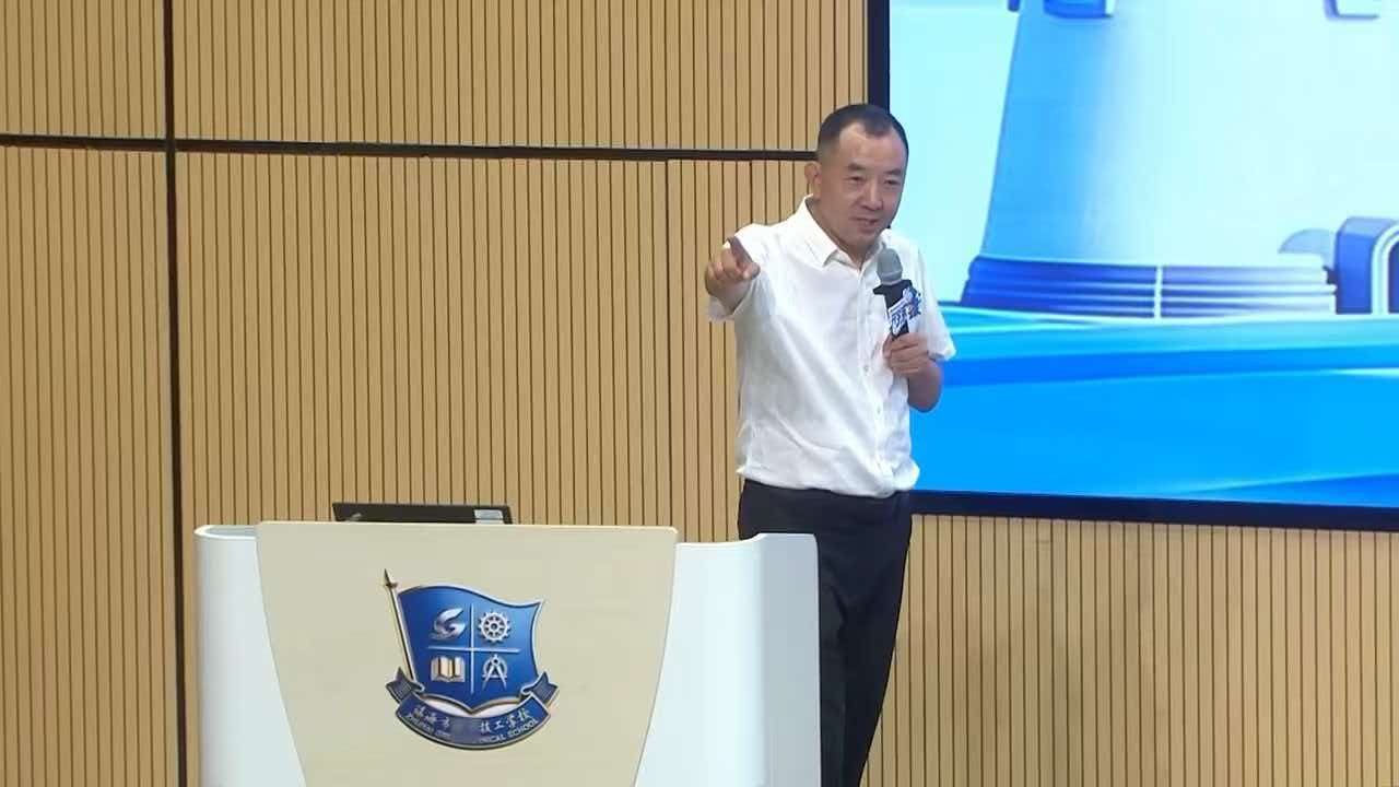 董明珠的开学第一课董明珠聘陈行甲为名誉校长技能改变世界！开学第一课干货满满，董明