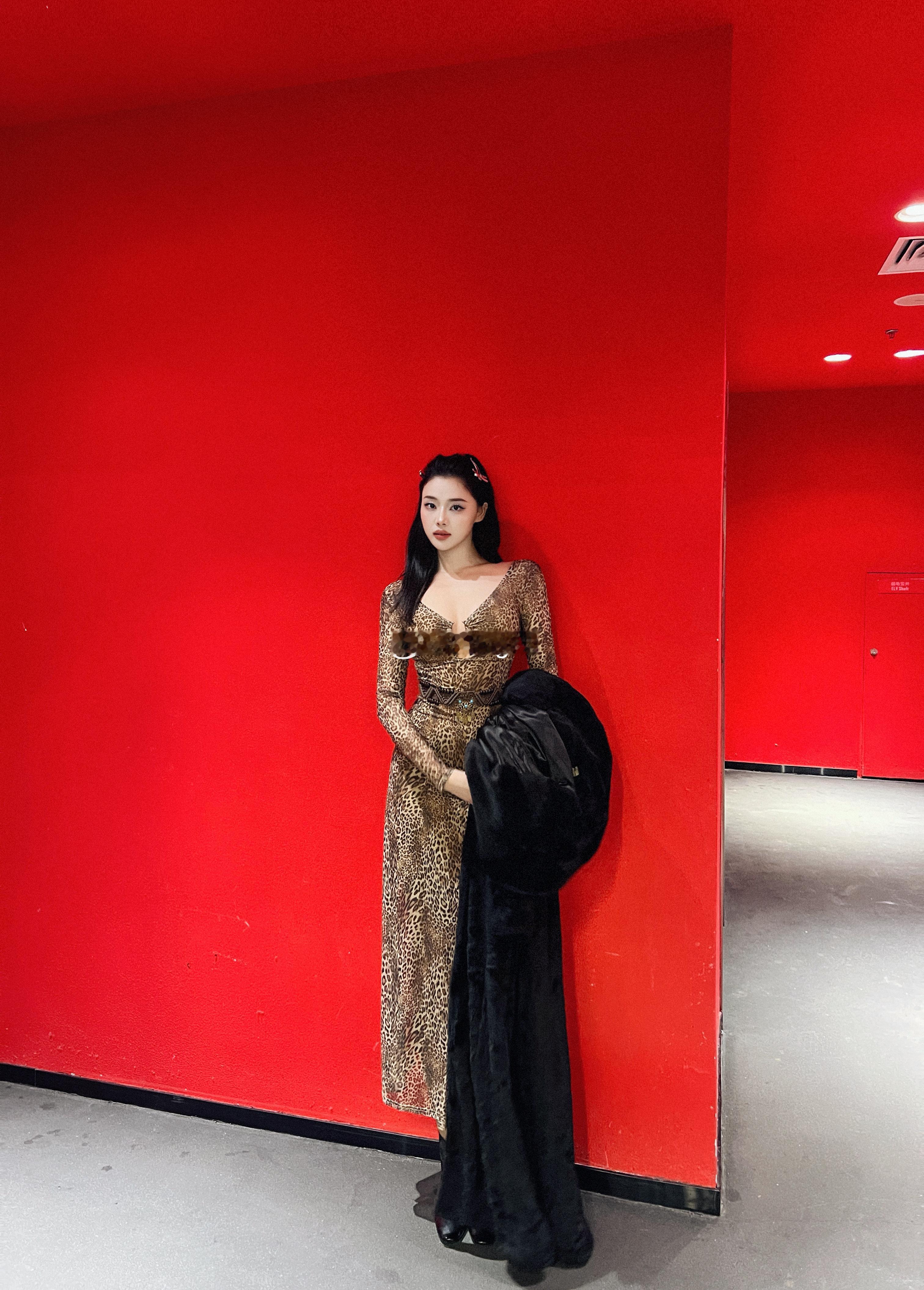 和漂亮人吃吃漂亮饭叭 🥢[照相机]  ​​​